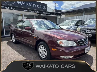2001 Nissan Maxima 3.0 ST AUTO photo 1
