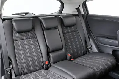 2015 Honda Vezel Hybrid Z photo 15