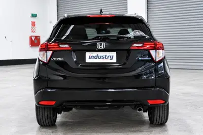 2015 Honda Vezel Hybrid Z photo 9
