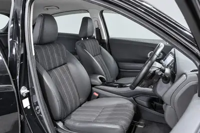 2015 Honda Vezel Hybrid Z photo 14