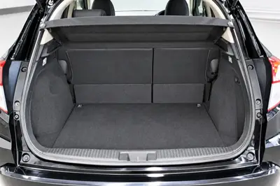 2015 Honda Vezel Hybrid Z photo 11