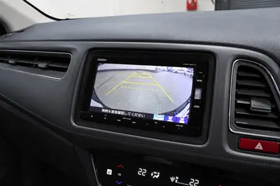 2015 Honda Vezel Hybrid Z photo 16