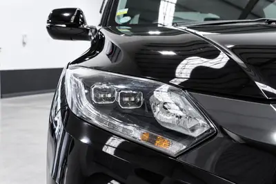 2015 Honda Vezel Hybrid Z photo 13