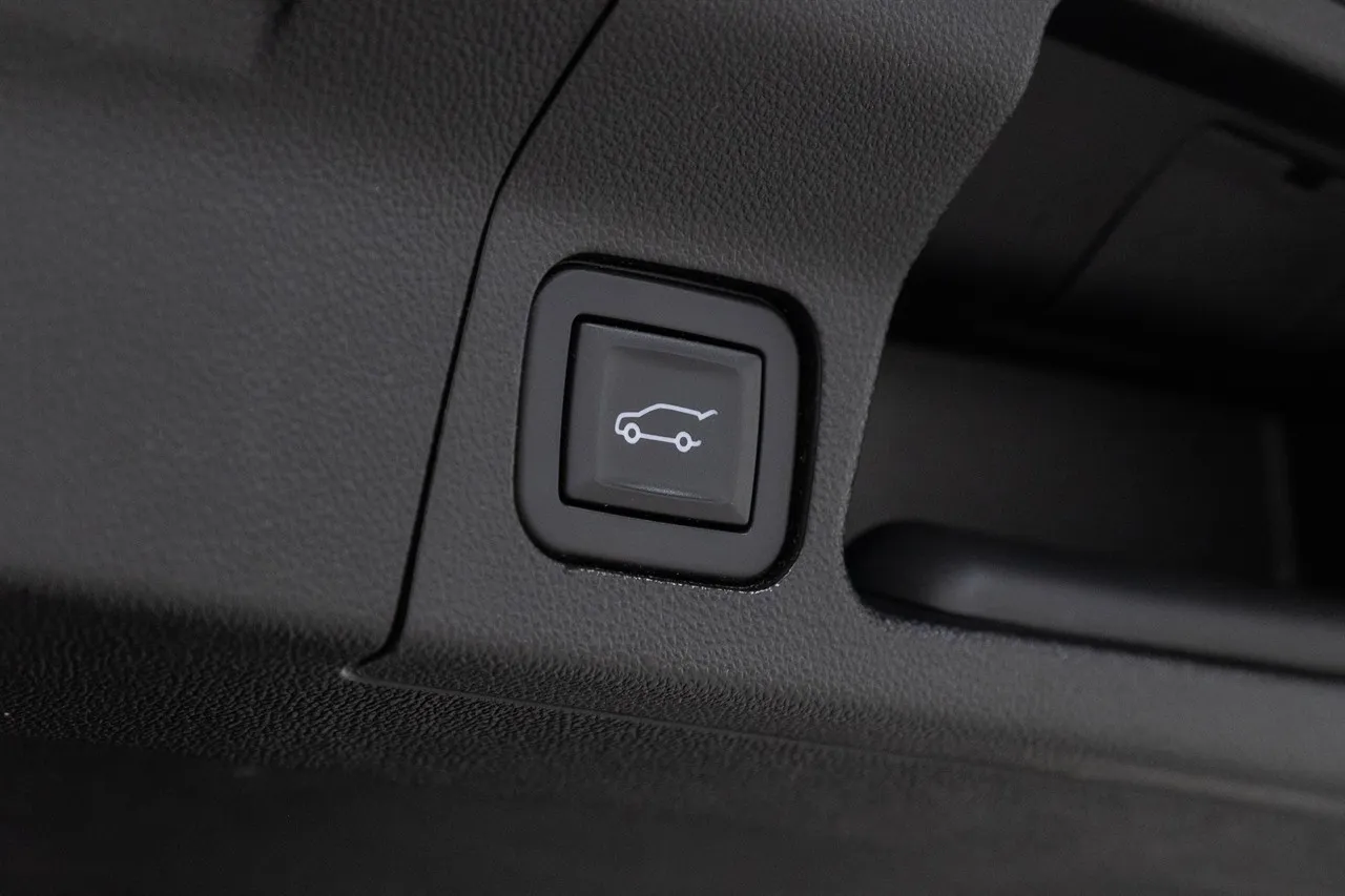2019 Holden Acadia LTZ-V 4WD 7S NZ New