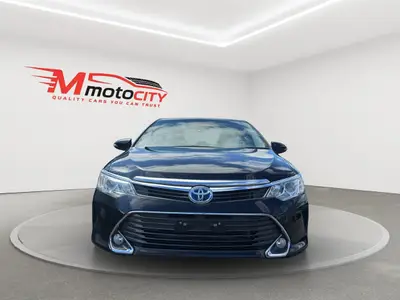 2015 Toyota Camry Carplay, Dark Interior photo 8
