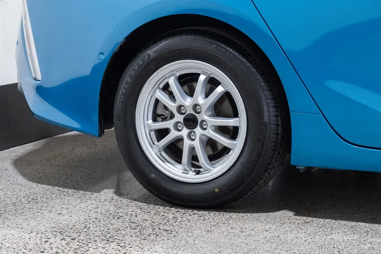2017 Toyota Prius PHV A