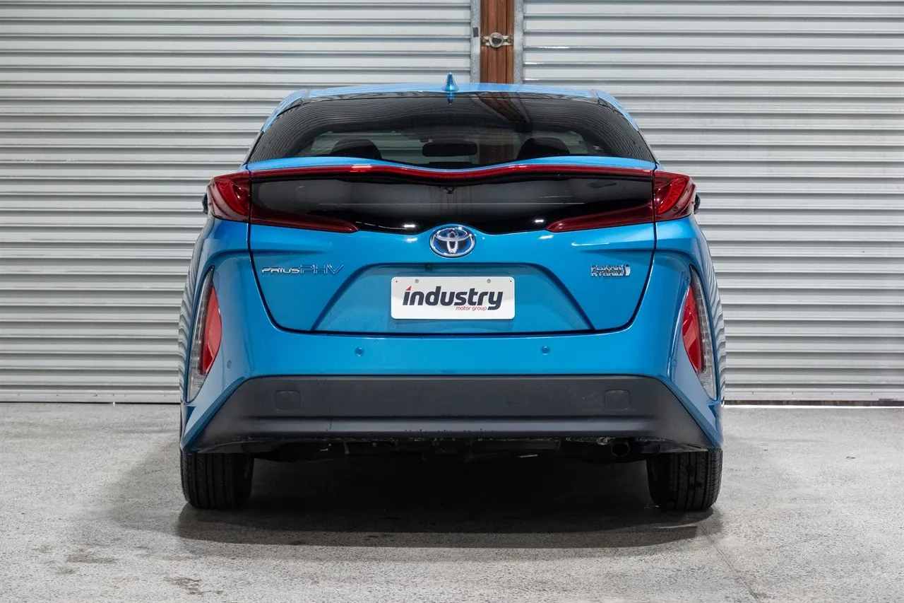 2017 Toyota Prius PHV A