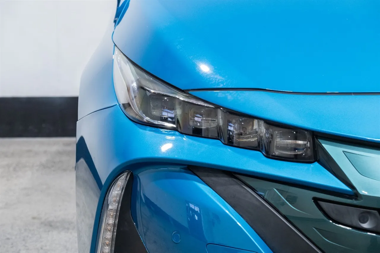 2017 Toyota Prius PHV A
