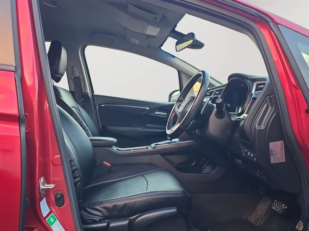 2019 Honda Shuttle X, HYBRID, ADAPTIVE CRUISE, LANE ASSIST Station