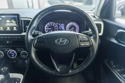 2020 Hyundai Venue Elite 1.6P NZ New photo 17