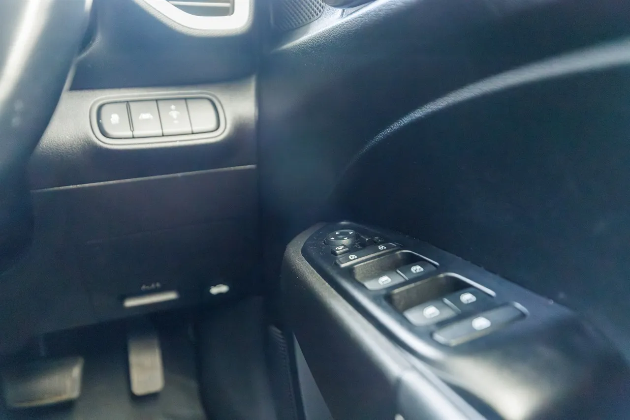 2020 Hyundai Venue Elite 1.6P NZ New