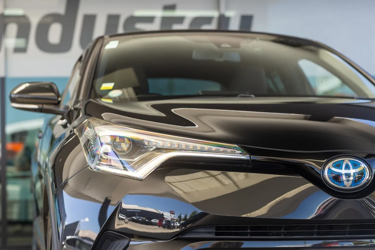 2017 Toyota C-HR Hybrid G