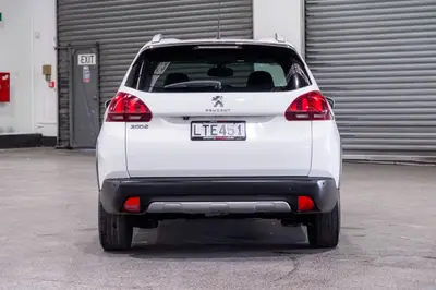 2018 Peugeot 2008 Allure 1.2PT photo 19