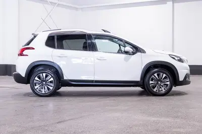 2018 Peugeot 2008 Allure 1.2PT photo 15