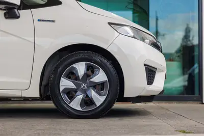 2017 Honda Fit Hybrid F-Package photo 11