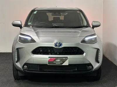 2022 Toyota Yaris Cross Z Limited Hybrid E-Four Station photo 2