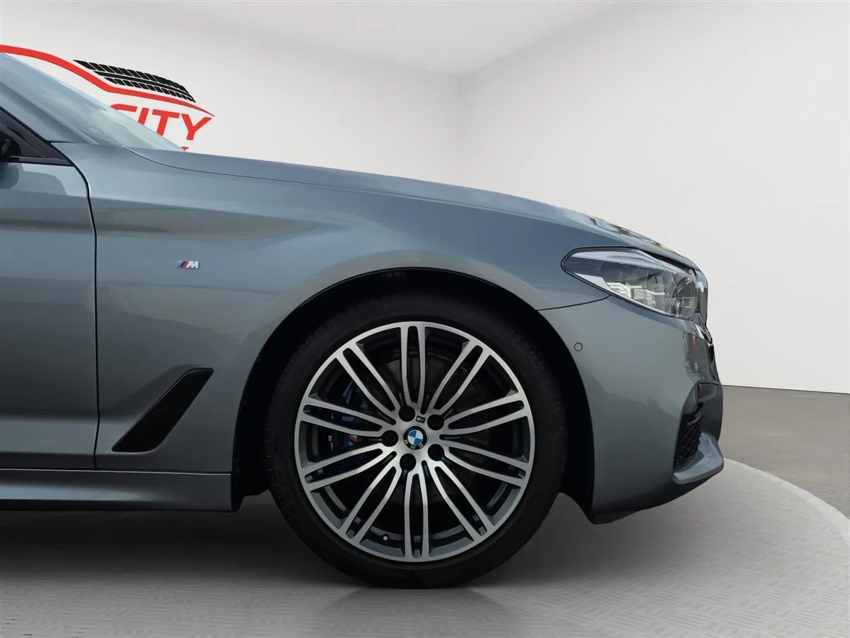 2017 BMW 530i M SPORT