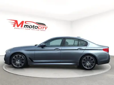 2017 BMW 530i M SPORT photo 6