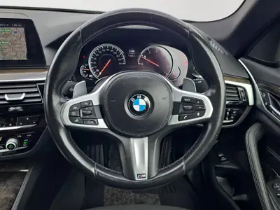 2017 BMW 530i M SPORT photo 17
