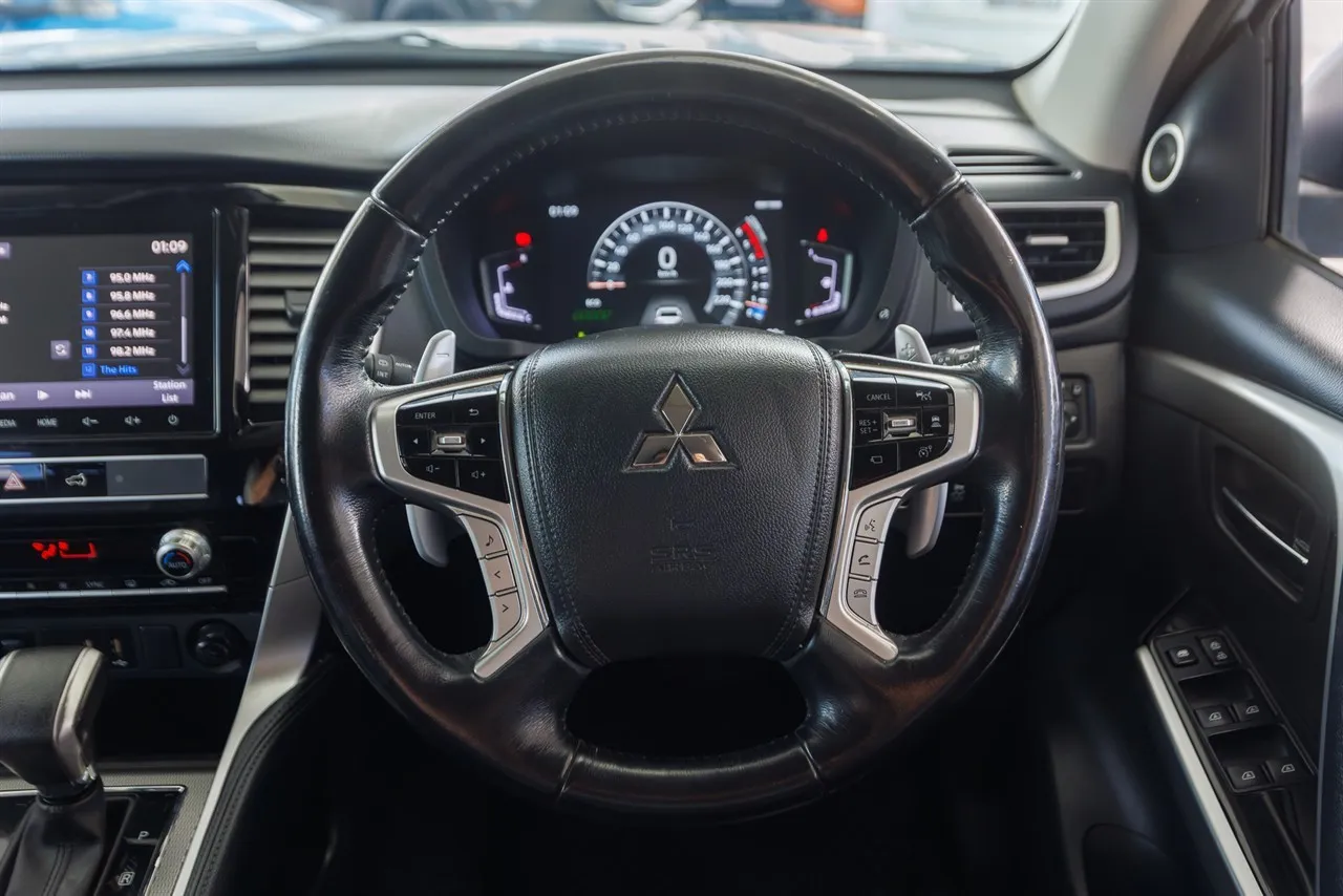 2020 Mitsubishi Pajero Sport VRX Black Pack 4WD