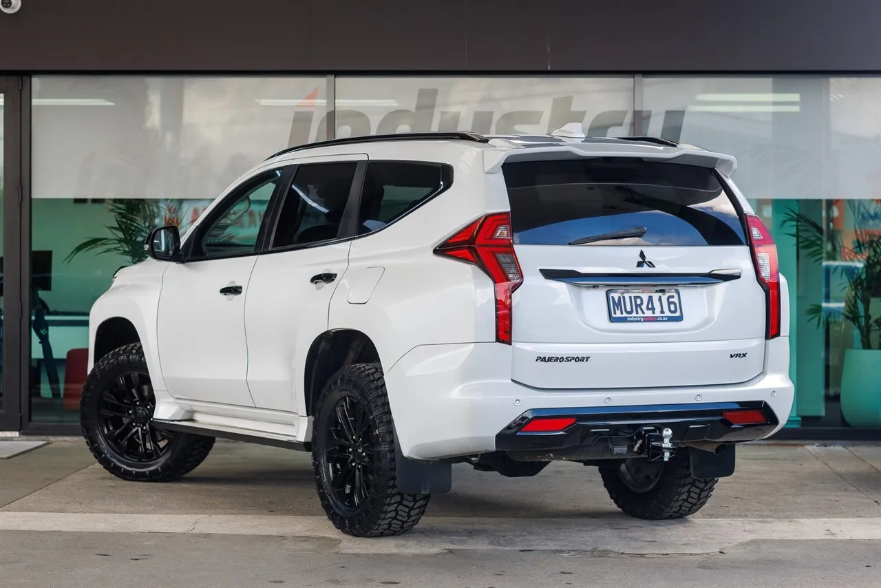 2020 Mitsubishi Pajero Sport VRX Black Pack 4WD