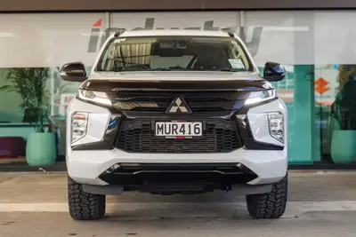 2020 Mitsubishi Pajero Sport VRX Black Pack 4WD photo 7