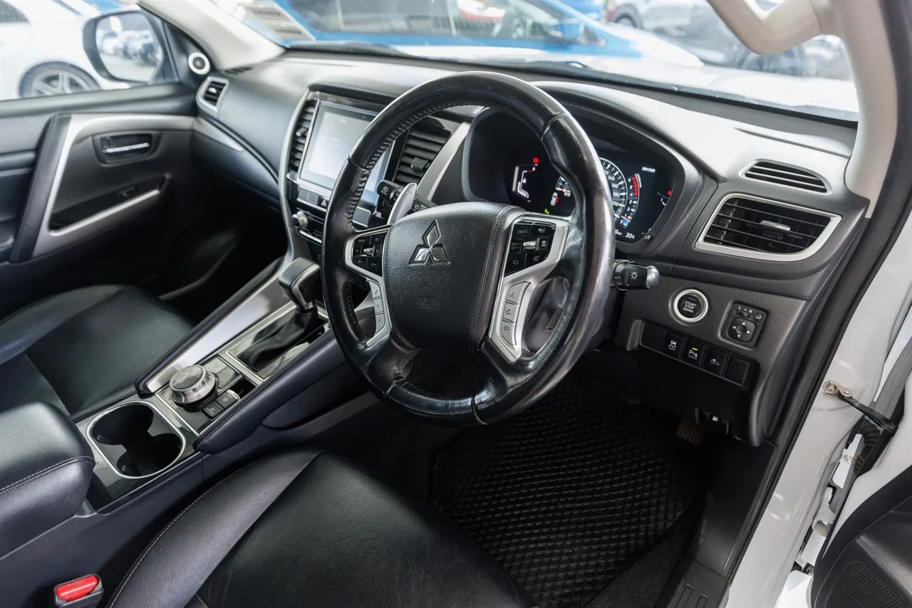 2020 Mitsubishi Pajero Sport VRX Black Pack 4WD
