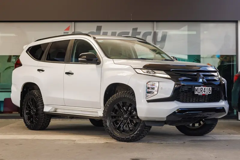 2020 Mitsubishi Pajero Sport VRX Black Pack 4WD
