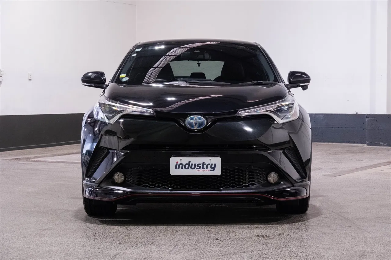 2017 Toyota C-HR G Hybrid Modelista