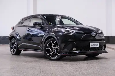 2017 Toyota C-HR G Hybrid Modelista photo 1