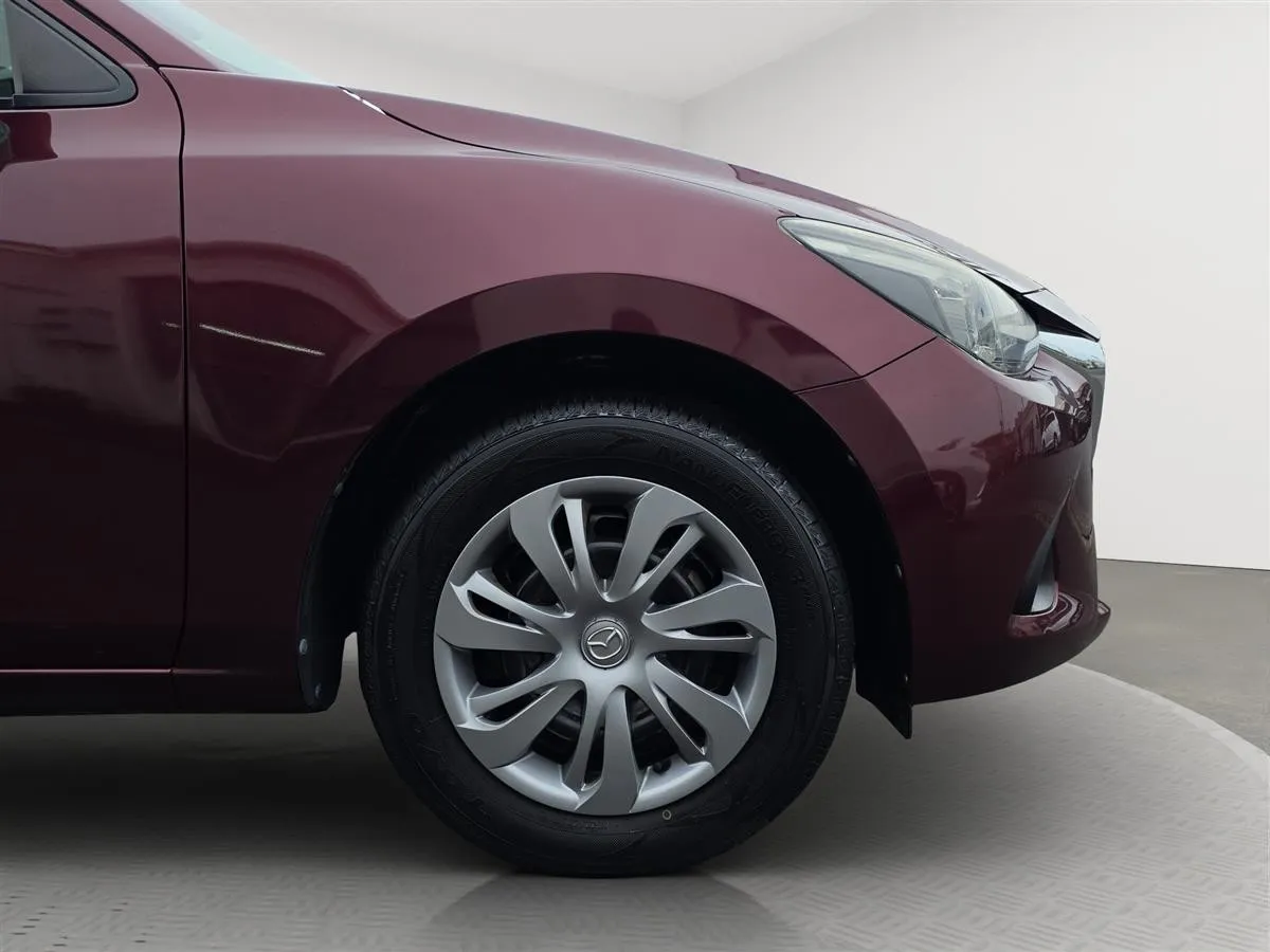 2017 Mazda Demio