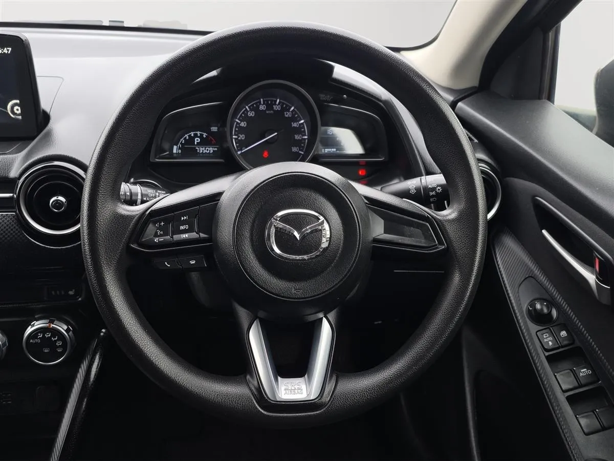 2017 Mazda Demio