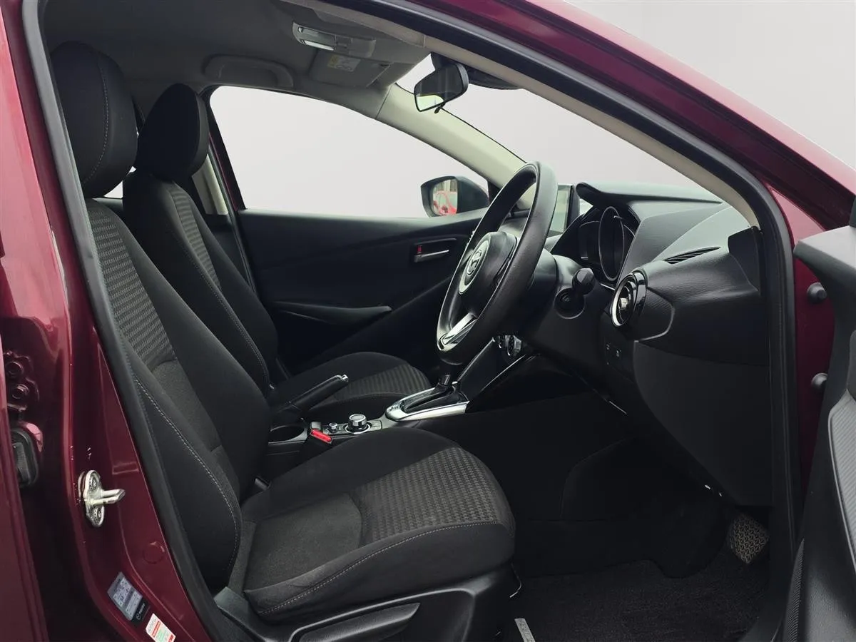2017 Mazda Demio