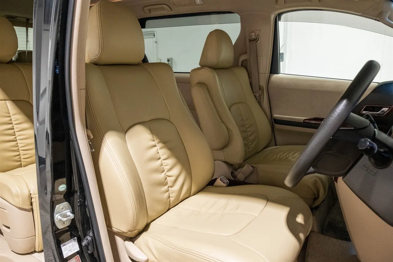 2009 Toyota Alphard 240S 7 Seater