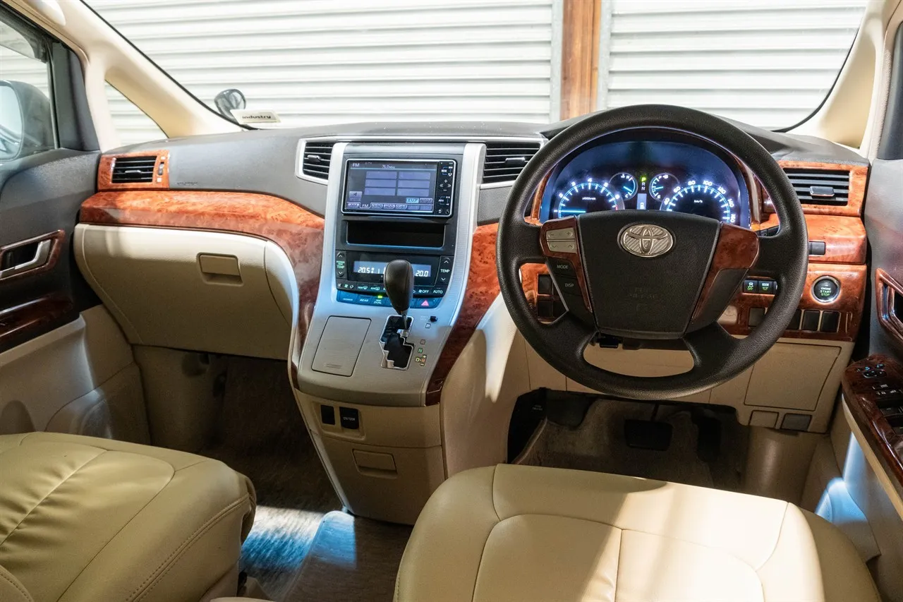 2009 Toyota Alphard 240S 7 Seater