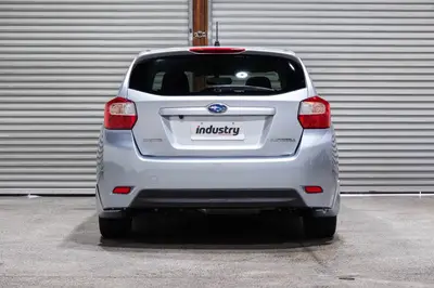 2016 Subaru Impreza Sport 2.0i 4WD photo 12