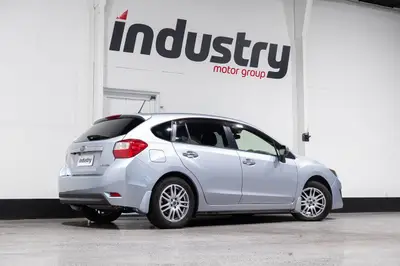 2016 Subaru Impreza Sport 2.0i 4WD photo 3