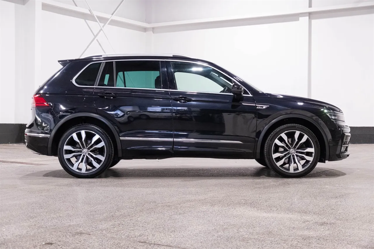 2020 Volkswagen Tiguan TSI R-LINE 4MOTION 2