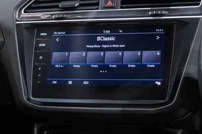 2020 Volkswagen Tiguan TSI R-LINE 4MOTION 2 photo 18
