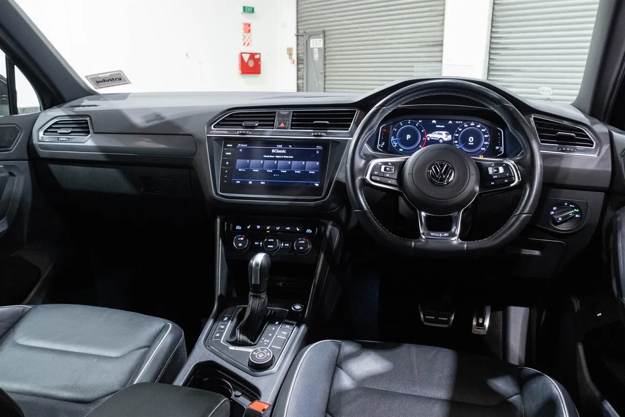 2020 Volkswagen Tiguan TSI R-LINE 4MOTION 2