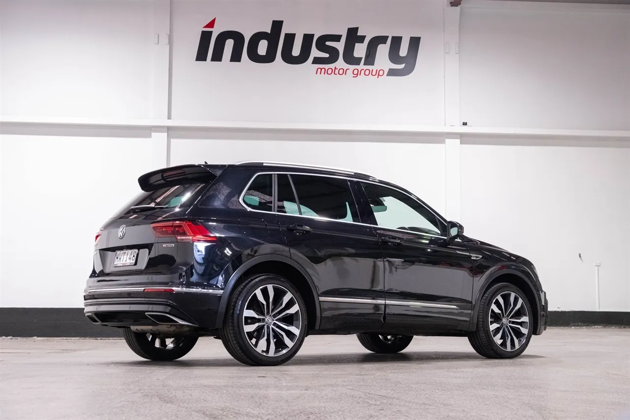 2020 Volkswagen Tiguan TSI R-LINE 4MOTION 2