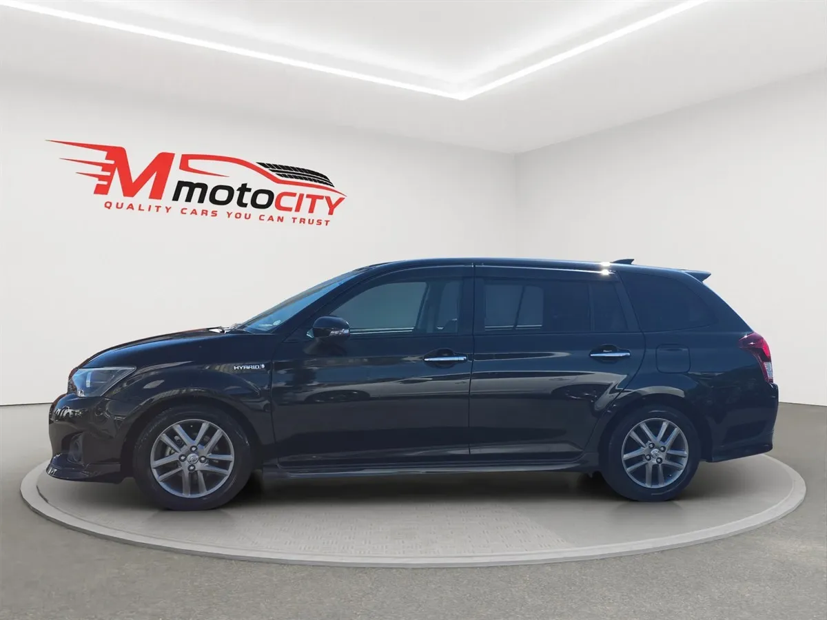 2015 Toyota Corrolla Fielder, G Aero Tourer WXB, half leather Seats Station