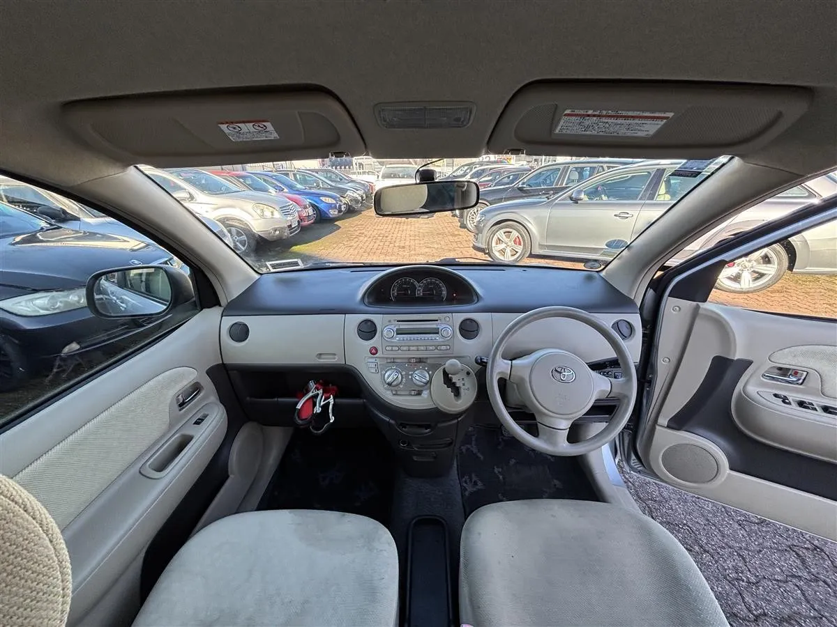 2008 Toyota Sienta Wheelchair Accessible Station