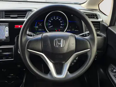 2013 Honda Fit HYBRID, VERY ECONOMICAL ON FUEL photo 18