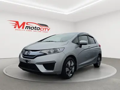 2013 Honda Fit HYBRID, VERY ECONOMICAL ON FUEL photo 7