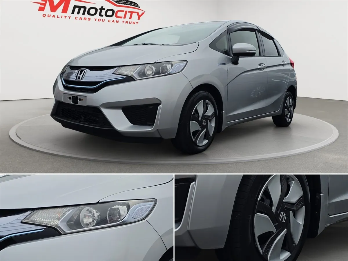 2013 Honda Fit HYBRID, VERY ECONOMICAL ON FUEL, photo 11 of 20