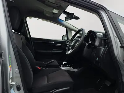 2013 Honda Fit HYBRID, VERY ECONOMICAL ON FUEL photo 13