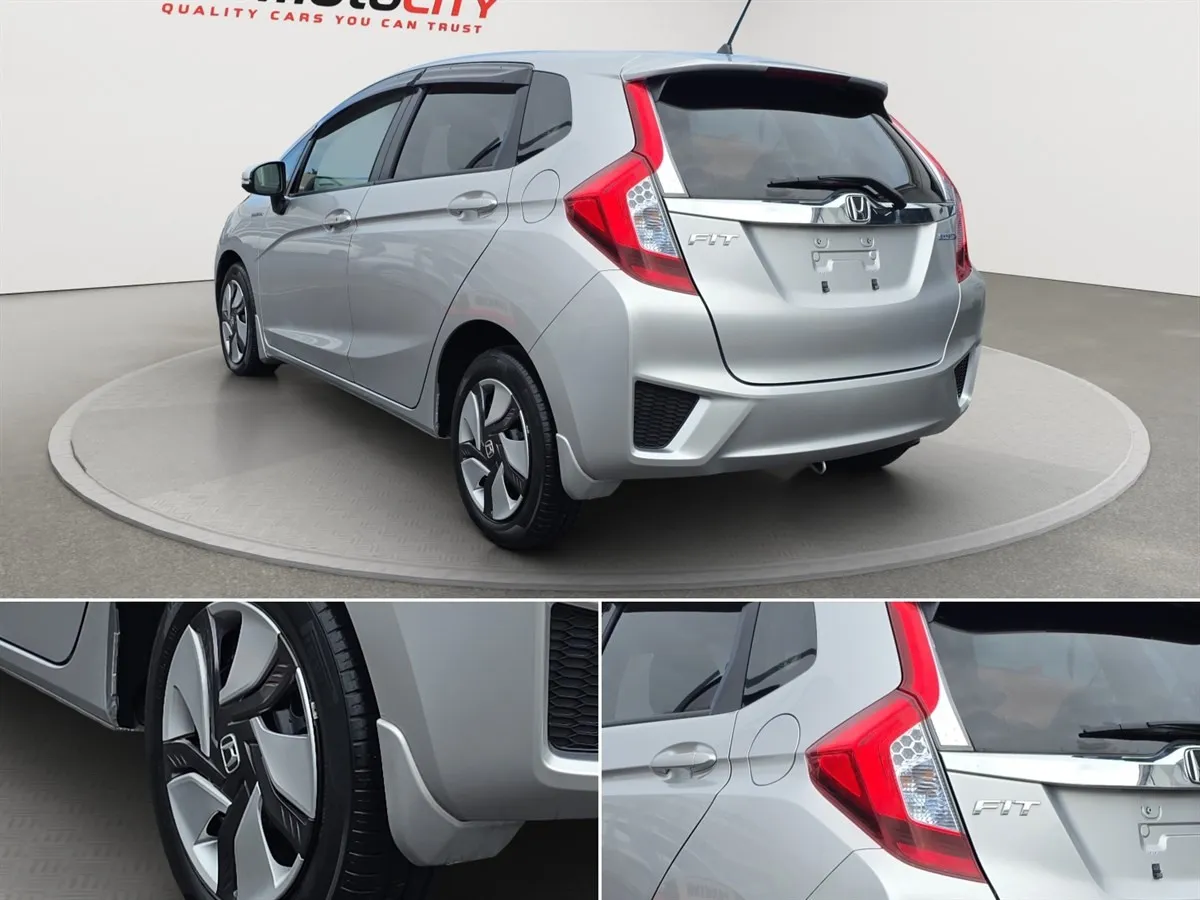 2013 Honda Fit HYBRID, VERY ECONOMICAL ON FUEL, photo 10 of 20