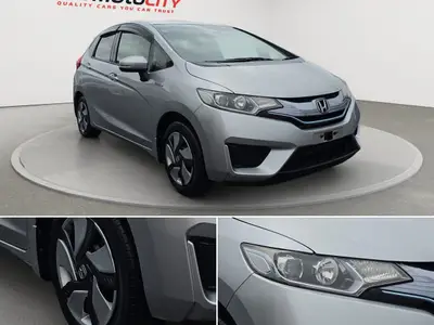 2013 Honda Fit HYBRID, VERY ECONOMICAL ON FUEL photo 9