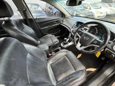2012 Holden Cruze 1.8 photo 8